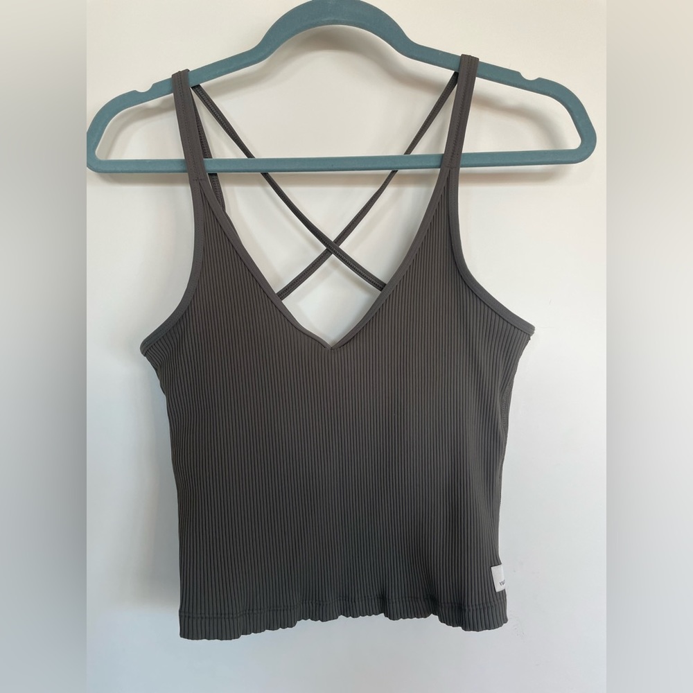 Perfect condition Vuori workout tank looking for a new home..